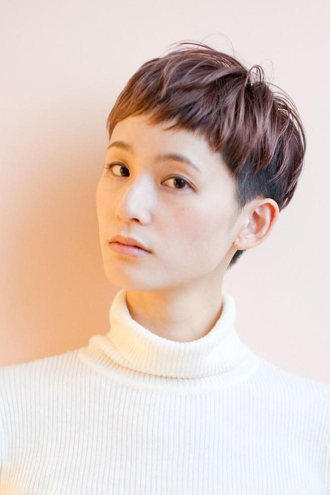 j9九游会登录入口首页女士短发怎么整露耳